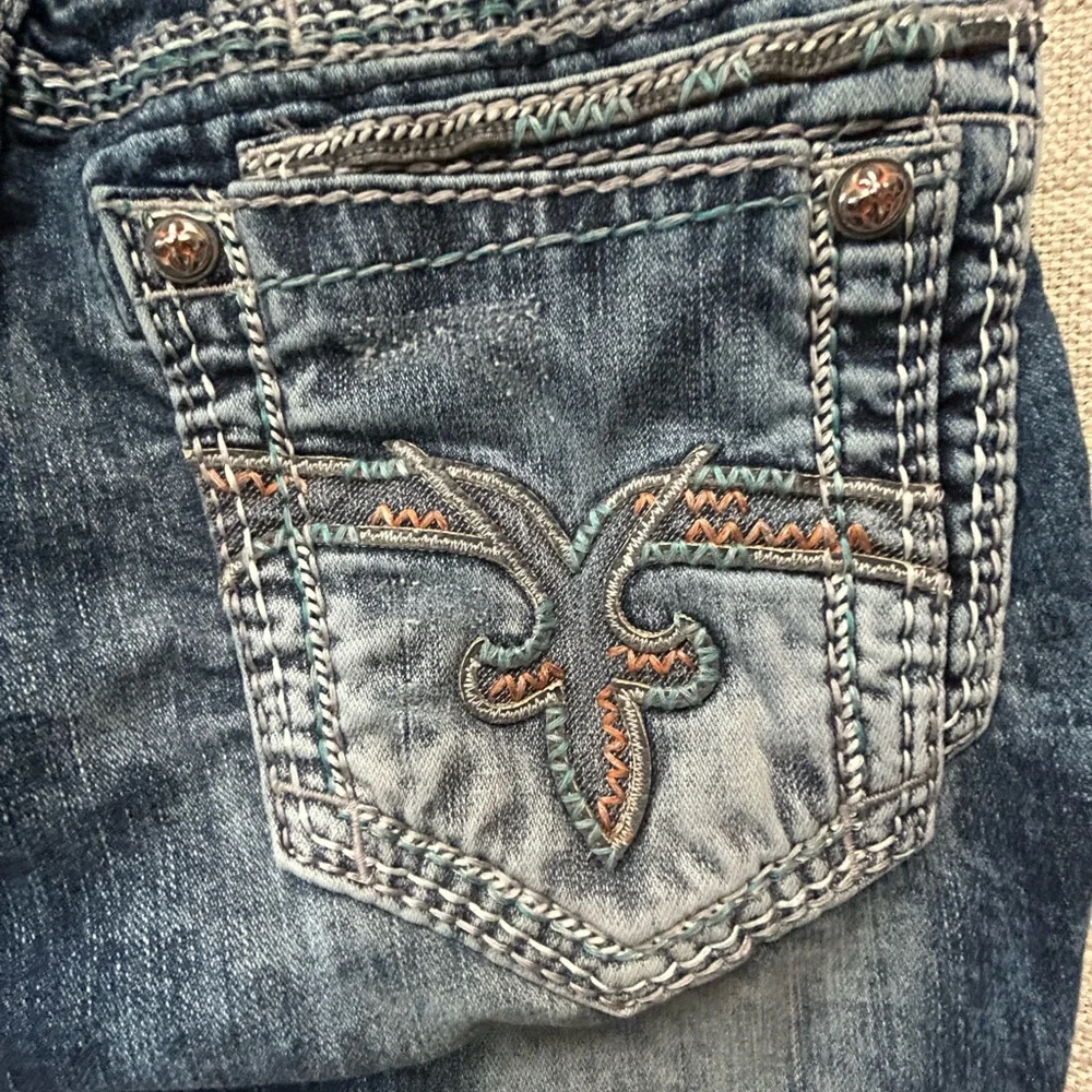 Rock Revival Men's Relaxed Blue Distressed Jeans - Picture 8 of 13